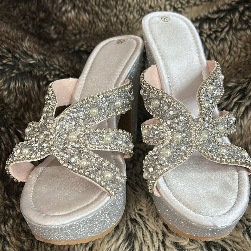 ⚠️DELETING SOON⚠️ Shein Glamorous Silver Embellished High Heels - Picture 5 of 9